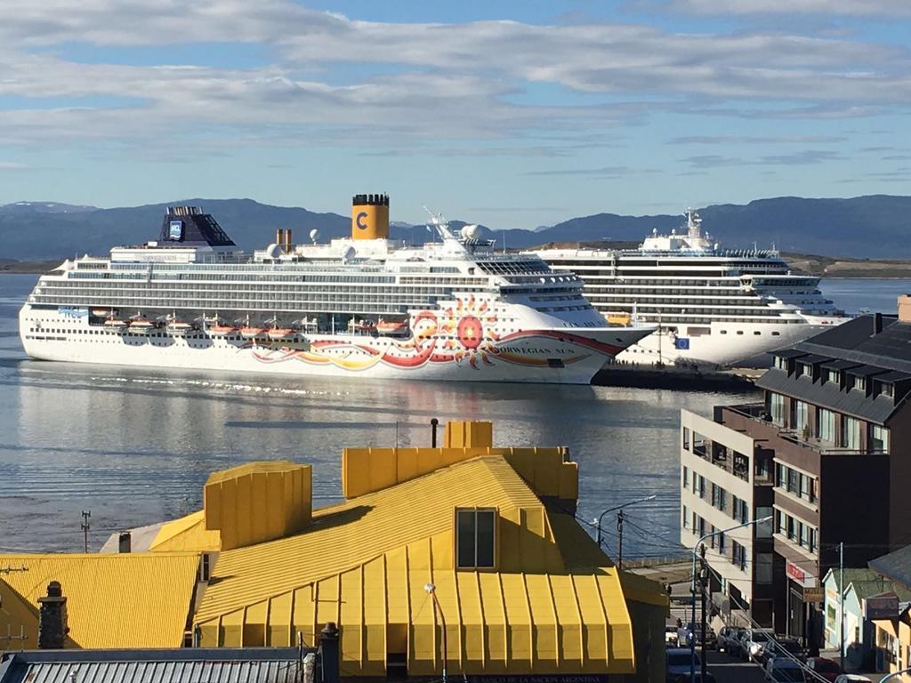 Hotel Tierra Del Fuego ウシュアイア エクステリア 写真